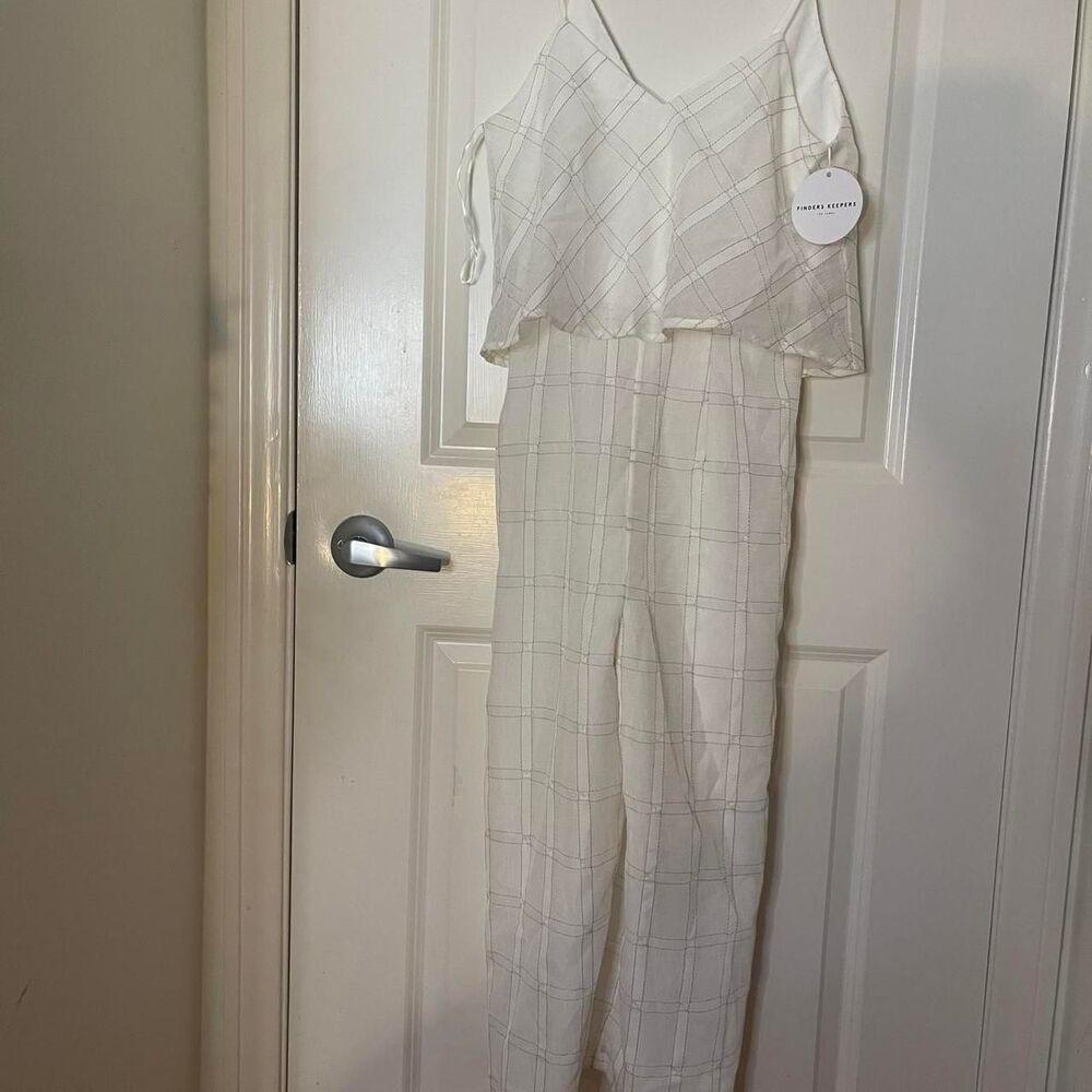 Finders keepers Women's White and Cream Jumpsuit - Picture 4 of 7